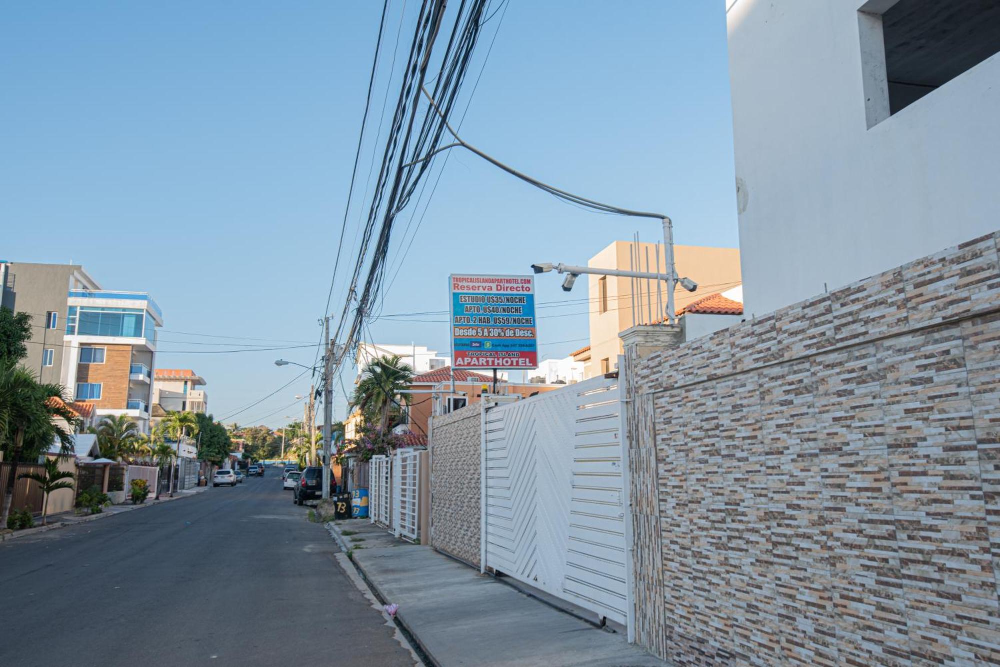 Bnb Tropical Island Aparthotel - Corales Del Sur - Santo Domingo Este La Viva Ngoại thất bức ảnh